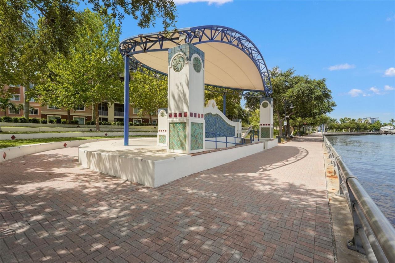 204 3rd Street W, Unit 103, Bradenton, FL 34205 Photo