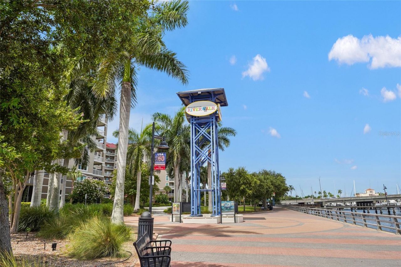 204 3rd Street W, Unit 103, Bradenton, FL 34205 Photo