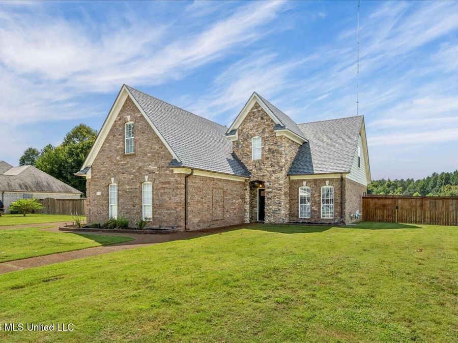 Property Image 4