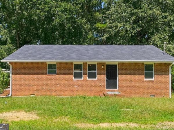 715 W Creek Circle, Monroe, GA 30655