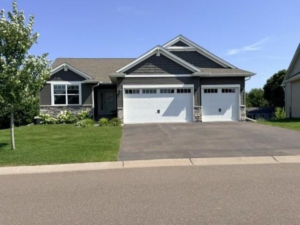 481 Paradise Drive SE, Saint Michael, MN 55376