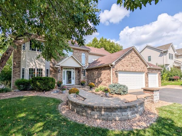 546 White Pine Way , Eagan, MN 55123