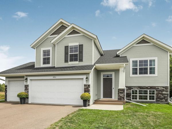 4765 8th Street Loop NE, Saint Cloud, MN 56304