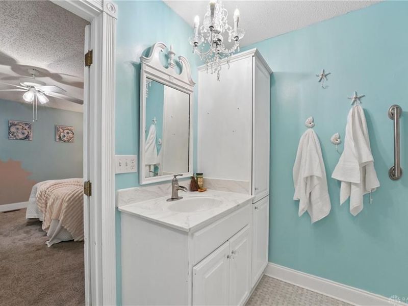 2400 Yuma Drive, London, OH 43140 Photo 16