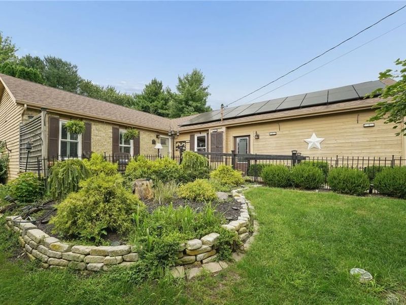 2400 Yuma Drive, London, OH 43140 Photo 2