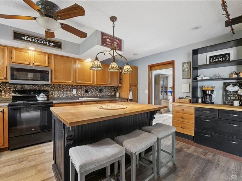 2400 Yuma Drive, London, OH 43140 Photo 5