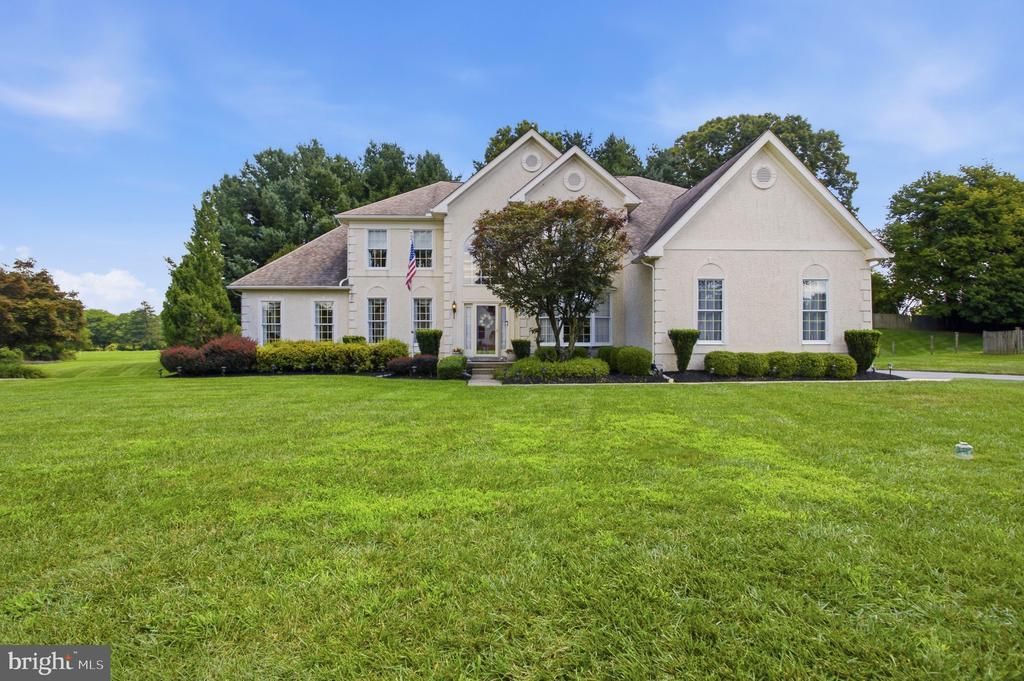 8 JESSE COURT , GLEN MILLS, PA 19342