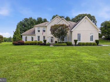 8 JESSE COURT, GLEN MILLS, PA 19342