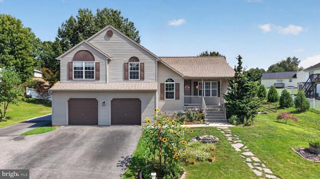 55 FARM LANE , MANCHESTER, PA 17345
