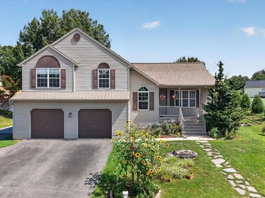 55 Farm Lane , Manchester, PA 17345 Main Photo