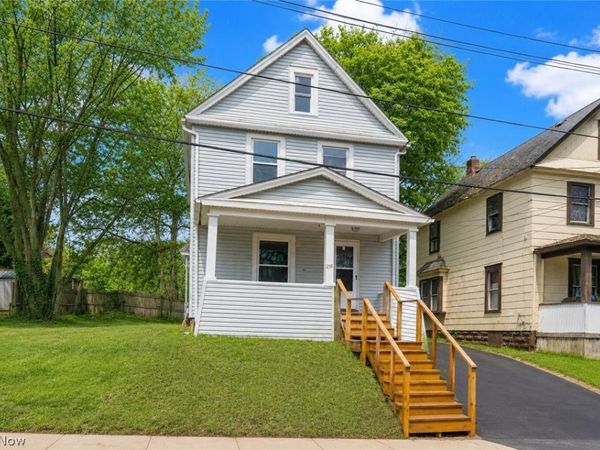258 Oberlin Court , Akron, OH 44311