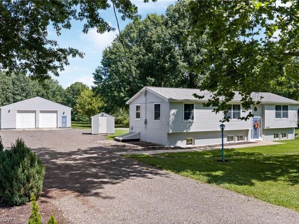 10685 Scotts Corners Road , Diamond, OH 44412