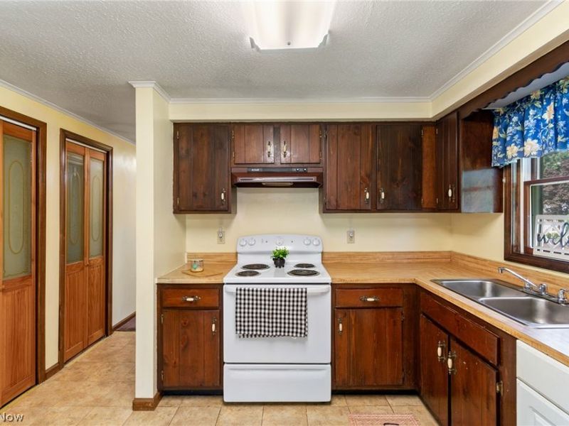 10685 Scotts Corners Road, Diamond, OH 44412 Photo 10