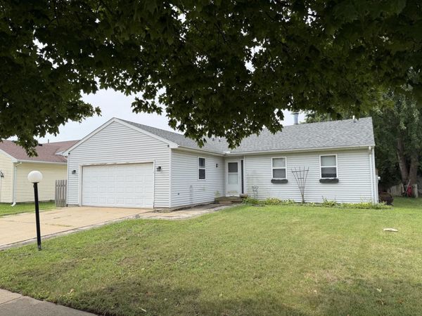 3305 Valerie Drive , Champaign, IL 61822