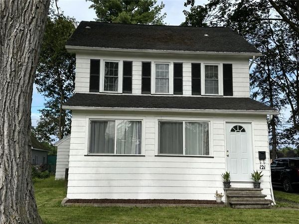 121 Brooklawn Drive , Rochester, NY 14618
