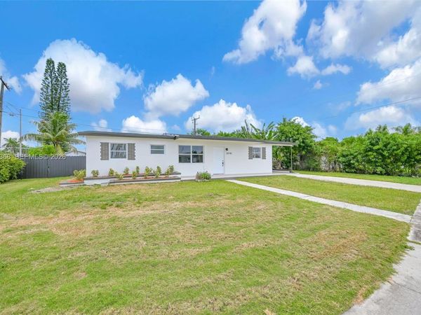 28740 SW 143rd Ct , Homestead, FL 33033