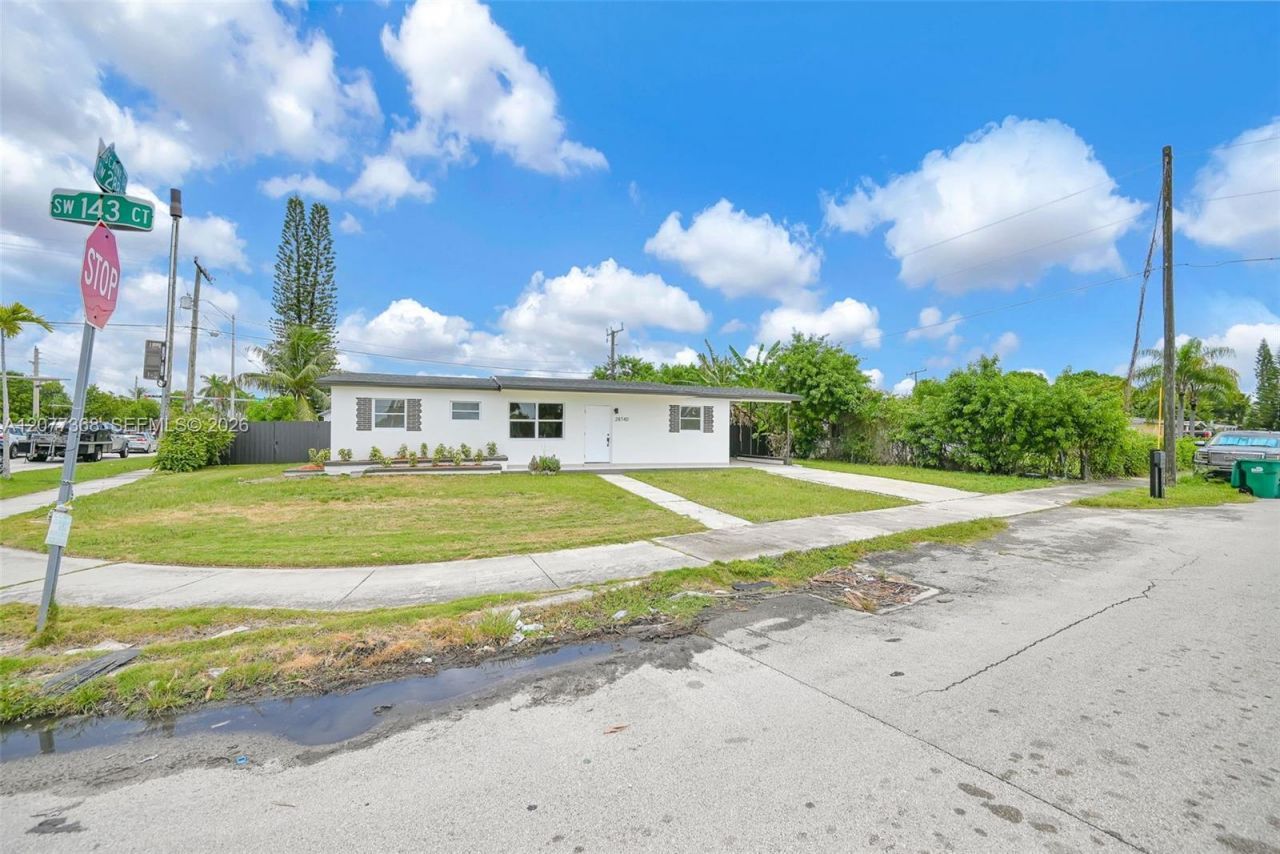 28740 SW 143rd Ct , Homestead, FL 33033 Photo