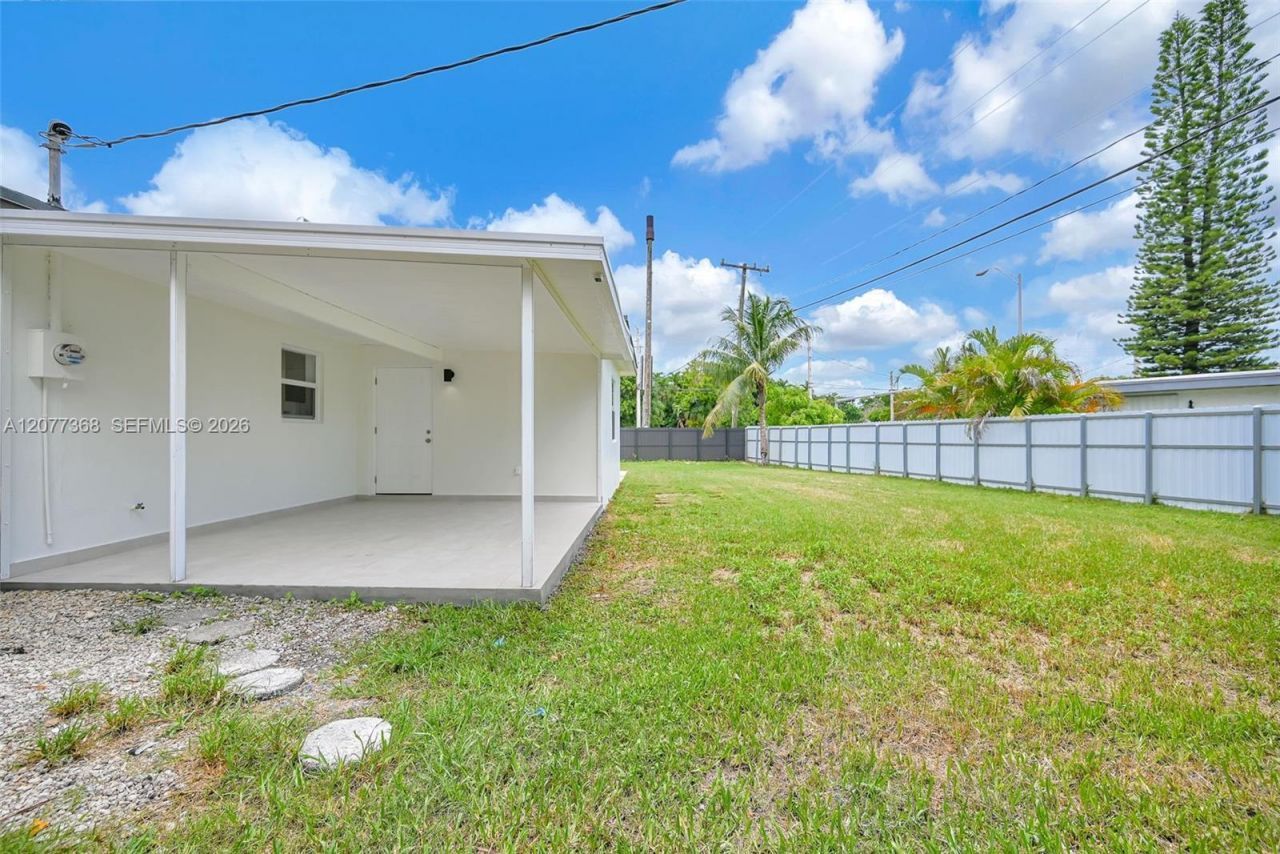 28740 SW 143rd Ct , Homestead, FL 33033 Photo