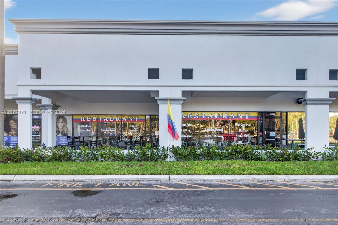 Restaurant And Bar For Sale In Coral Springs , Coral Springs, FL 33071 Photo