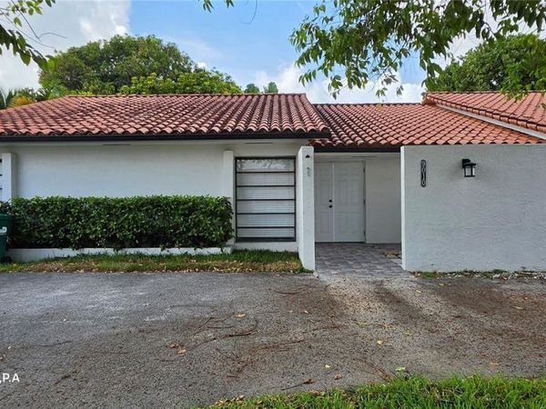 9010 SW 9th Ter , Unit 9010, Miami, FL 33174