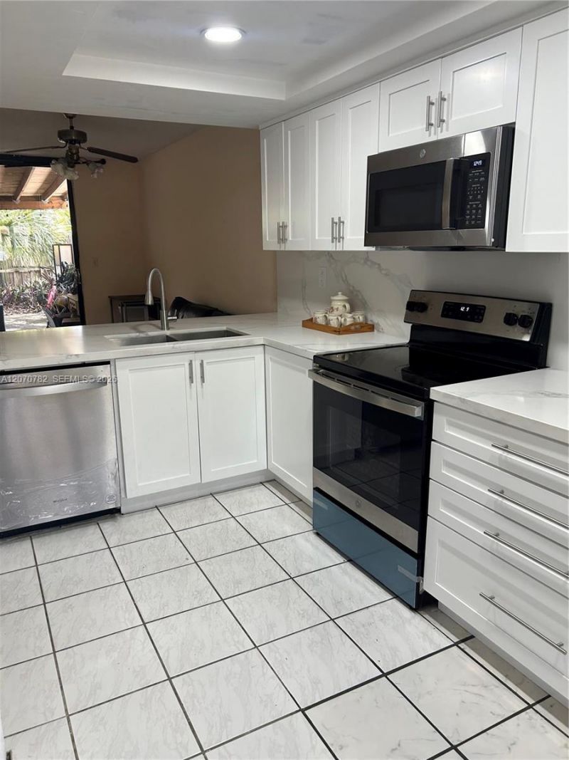 12242 SW 16th Ter , Unit 102-L, Miami, FL 33175 Photo