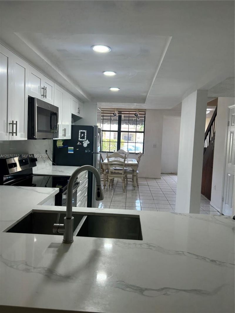 12242 SW 16th Ter , Unit 102-L, Miami, FL 33175 Photo