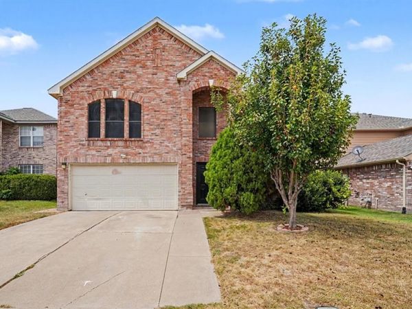 4800 Sleepy Ridge Circle, Fort Worth, TX 76133