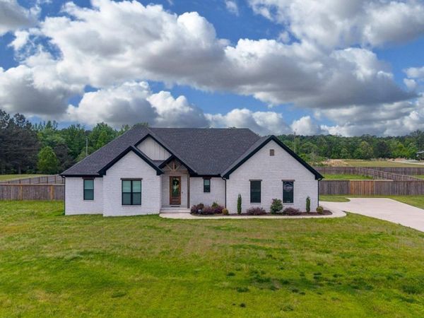 1001 Cambri Lane, Hensley, AR 72065