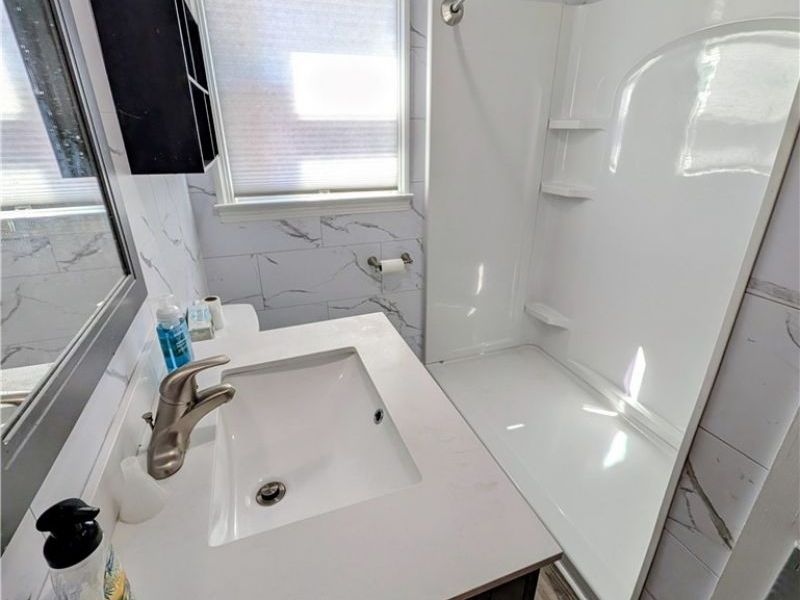 311 Liberty St W, Ashland, OH 44805 Photo 13