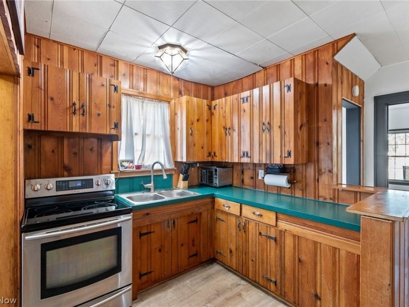 3323 Cleveland Avenue S, Canton, OH 44707 Photo 9