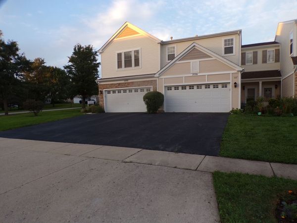2096 Limestone Lane , Carpentersville, IL 60110
