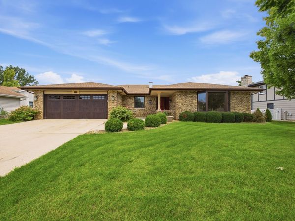 2122 Sherborn Lane , Schaumburg, IL 60193