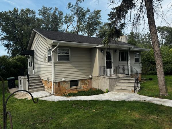 1394 Burns Drive, Portage, IN 46368