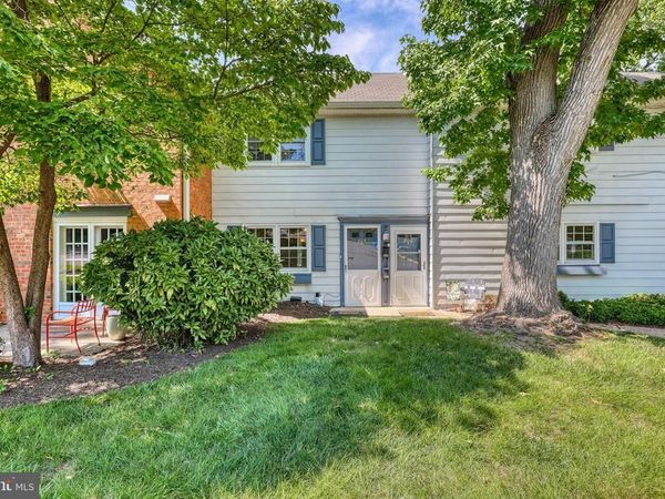 805 YARDLEY COMMONS , YARDLEY, PA 19067