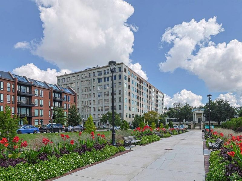 400 Pike Street, Cincinnati, OH 45202 Photo 2