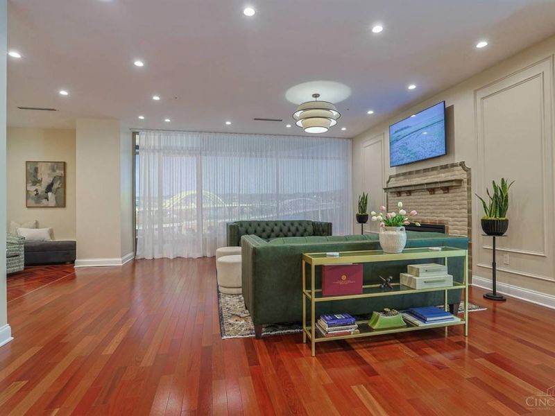 400 Pike Street, Cincinnati, OH 45202 Photo 39