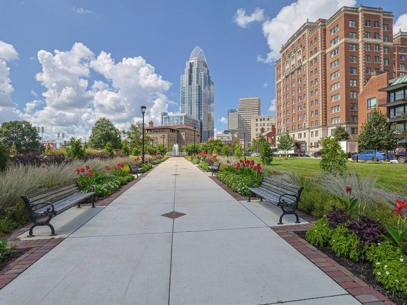 400 Pike Street, Cincinnati, OH 45202 Photo 44