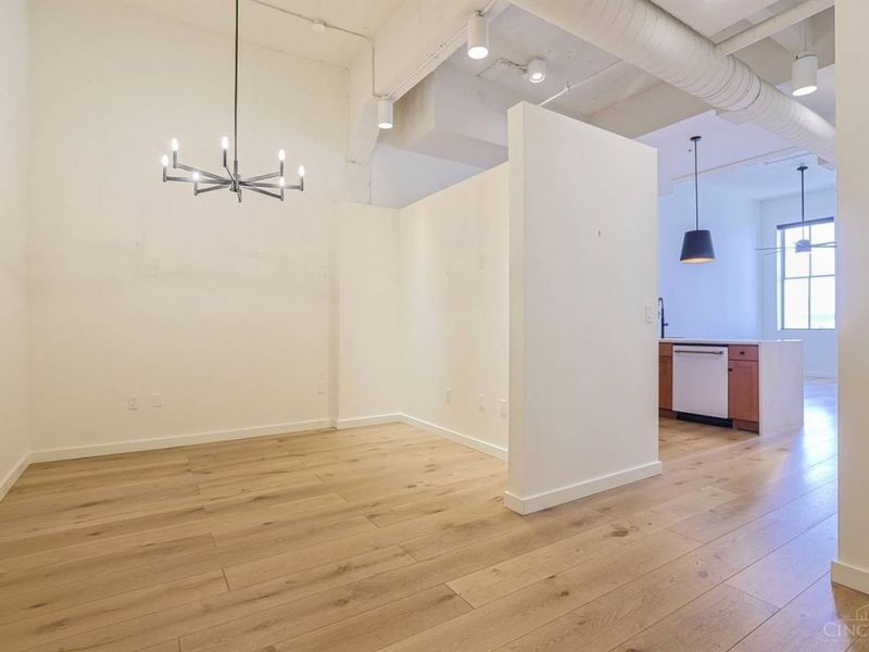 400 Pike Street, Cincinnati, OH 45202 Photo 9