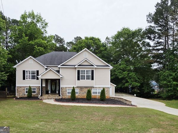 1005 Creek Run Place, Temple, GA 30179