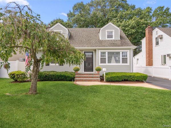 10 Alliance Street , Valley Stream, NY 11580