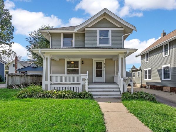 409 34th Street NE, Cedar Rapids, IA 52402