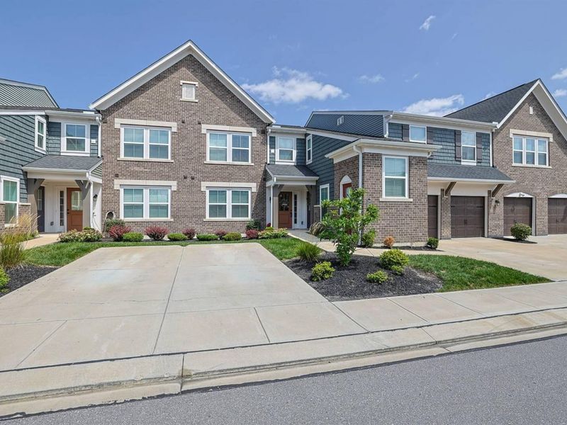 2552 Crosshill Drive, Crescent Springs, KY 41017 Photo 1