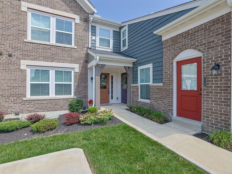 2552 Crosshill Drive, Crescent Springs, KY 41017 Photo 2