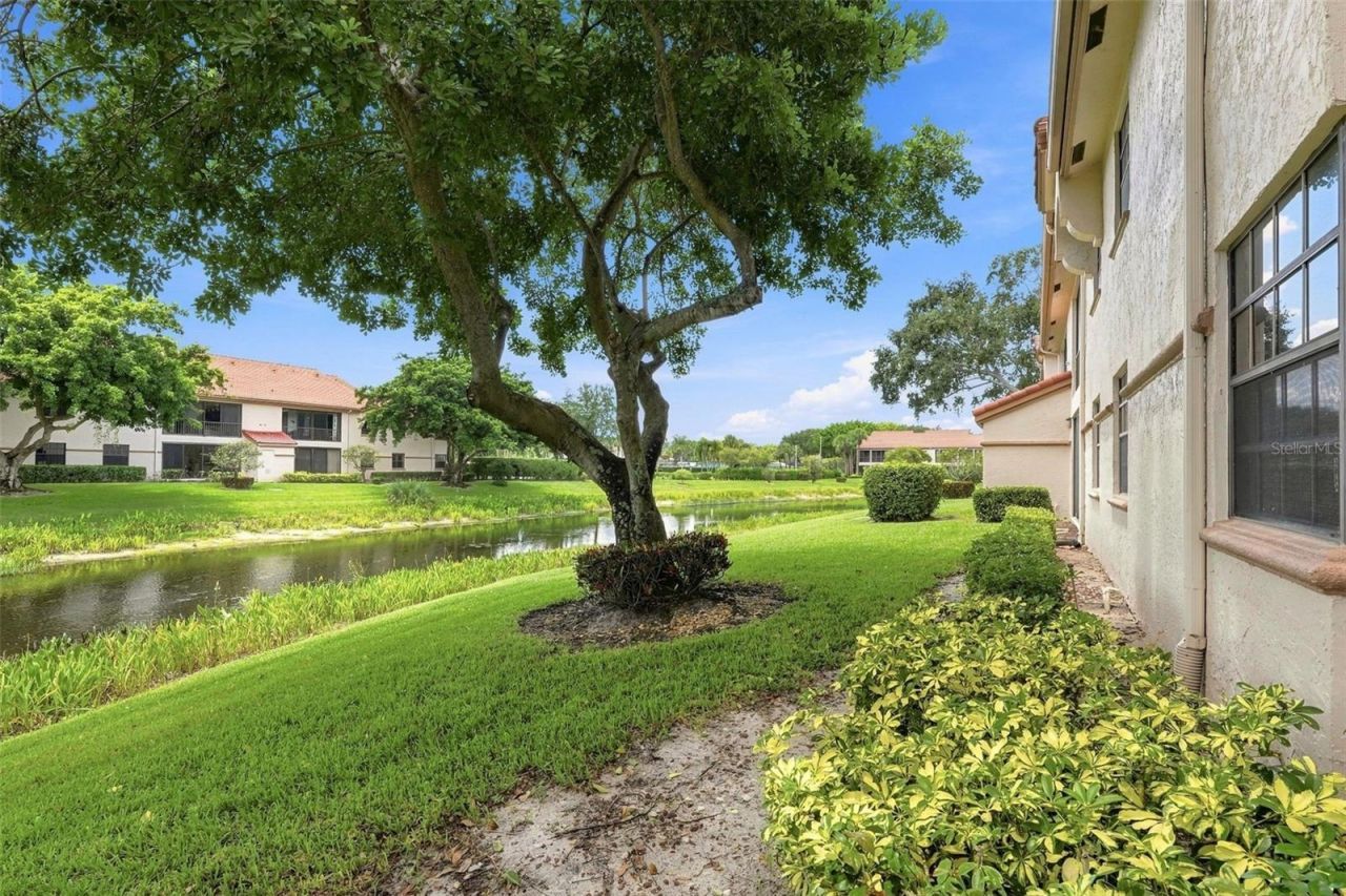 5196 Europa Drive , Unit F, Boynton Beach, FL 33437 Photo