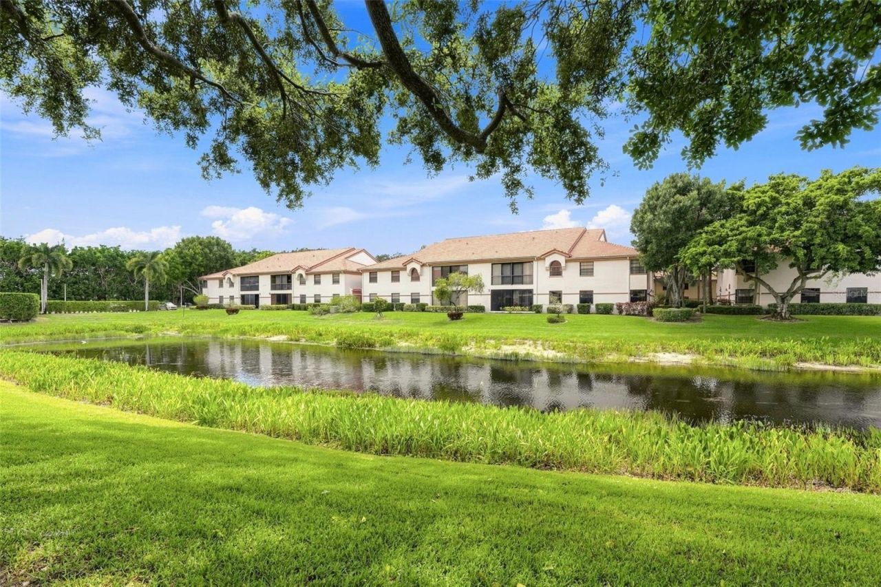 5196 Europa Drive , Unit F, Boynton Beach, FL 33437 Photo
