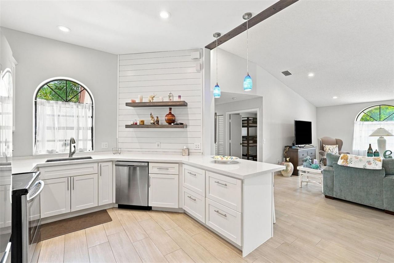 5196 Europa Drive , Unit F, Boynton Beach, FL 33437 Photo