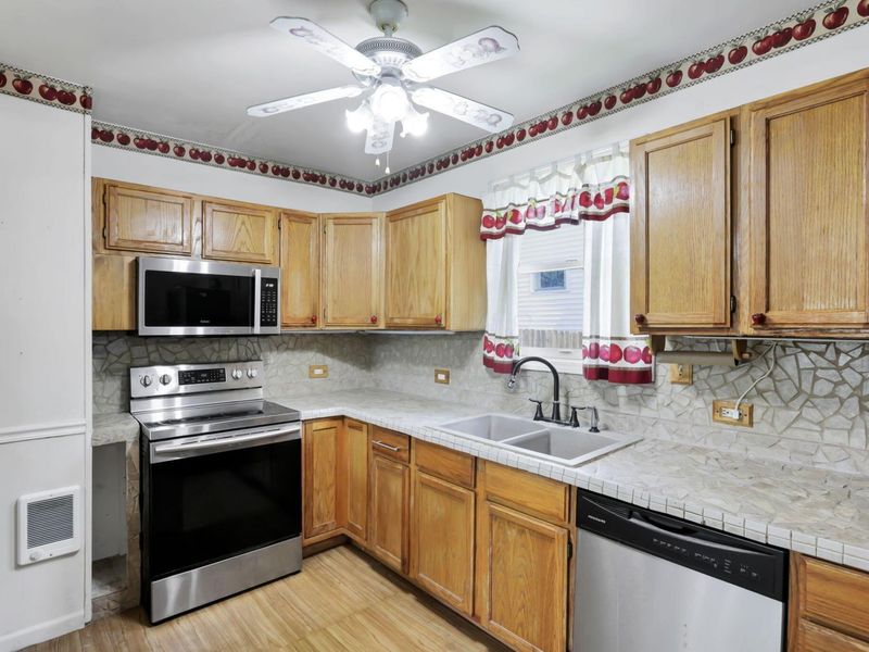 1862 Harrisburg Pike, Grove City, OH 43123 Photo 11