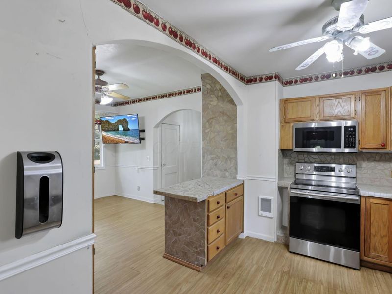 1862 Harrisburg Pike, Grove City, OH 43123 Photo 15