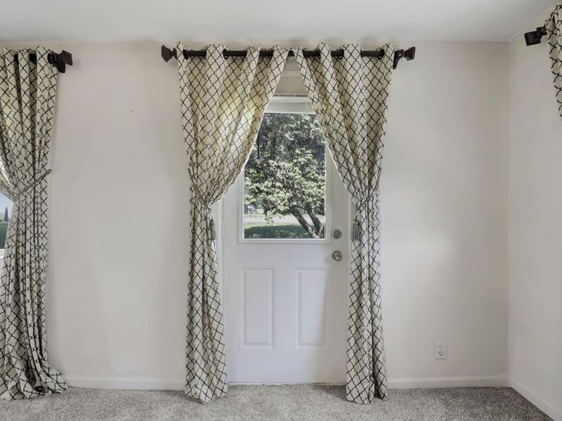 1862 Harrisburg Pike, Grove City, OH 43123 Photo 4