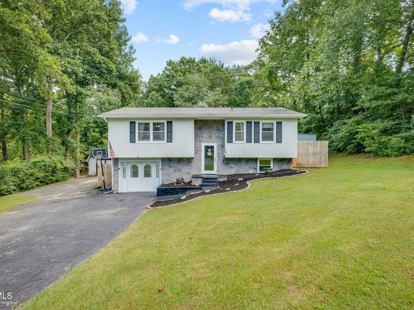 161 Vanderbilt Drive, Johnson City, TN 37601